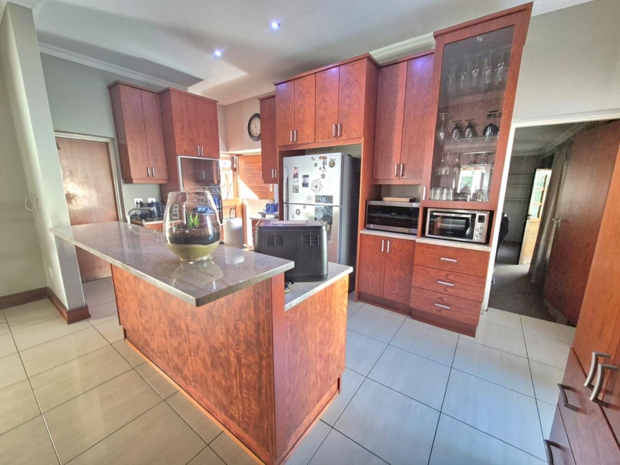 5 Bedroom Property for Sale in Bayswater Free State